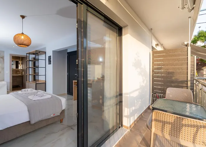 Elena's Luxury Sea View House 1 בית נופש נאוס מרמרס